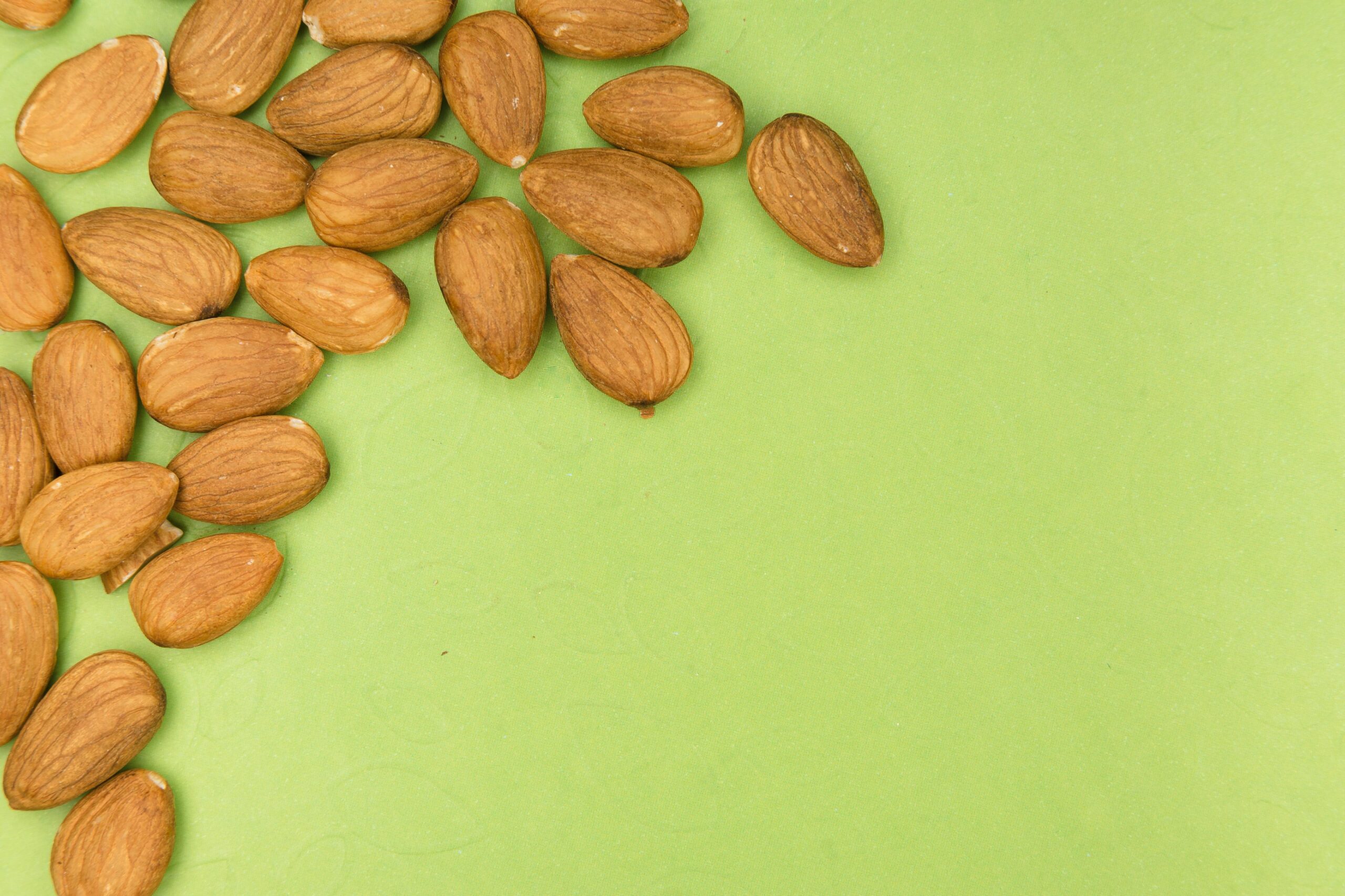 Valanadu Premium California Almonds - Image 4